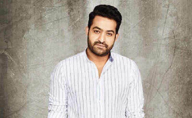 BREAKING NEWS : Jr. ఎన్టీఆర్ కు గాయం