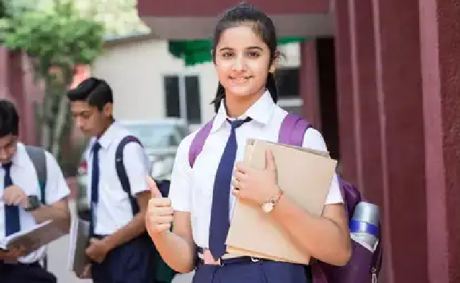 CBSC : స్టూడెంట్స్ కు షాక్ ఇచ్చిన సీబీయస్సీ బోర్డ్