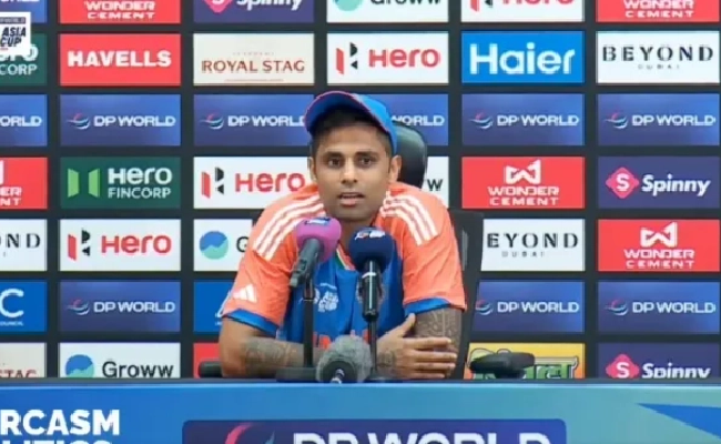 IND vs PAK : రైవలరీ ఎక్కడుంది. ఇజ్జత్ తీసుకోకండి :  కెప్టెన్ సూర్య కుమార్ యాదవ్ స్ట్రాంగ్ రిప్లే