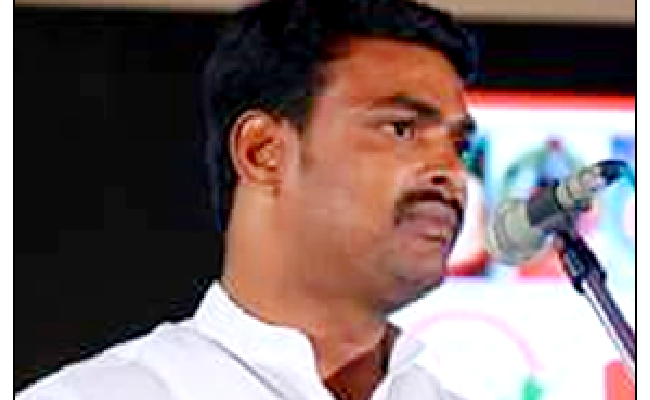 తెలంగాణ స్థానిక ఎన్నికలు ఆగడానికి కారణమైన ఆ పిటీషనర్ ఎవరో తెలుసా?