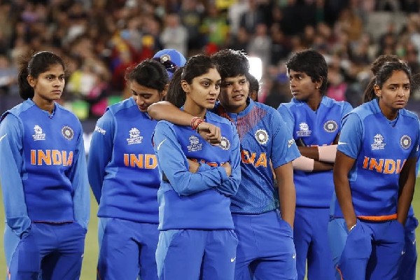 భారత మహిళల జట్టు ప్రపంచ కప్ లో సెమీఫైనల్ కు చేరాలంటే?