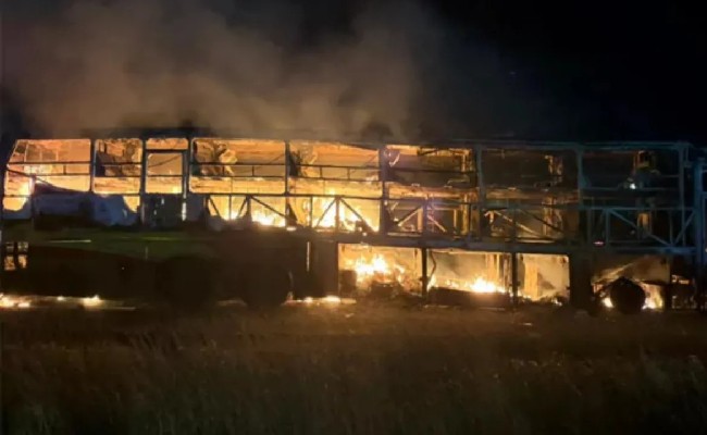 కర్నూలు జిల్లాలో ఘోర బస్సు ప్రమాదం. అగ్నికి ఆహుతైన ప్రయాణికులు